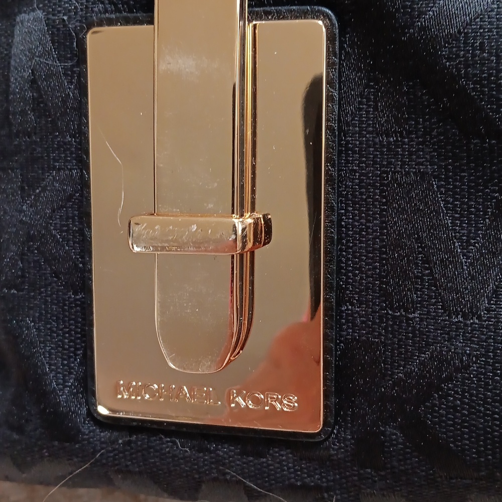 MICHAEL KORS HANDBAG - Picture 3 of 9